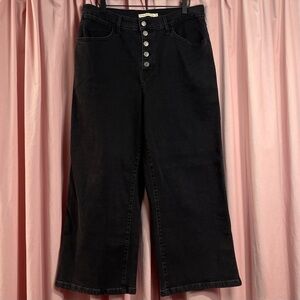 Levi’s wide leg cropped jeans